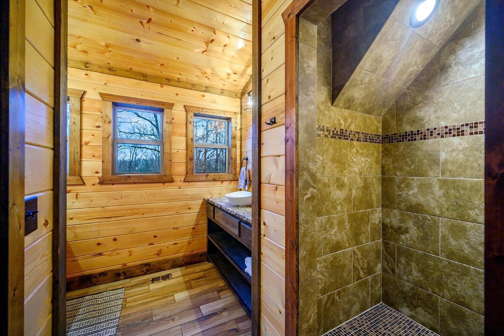Lazy Daze Lodge - Close To Activities And Attractions!! Hochatown Экстерьер фото